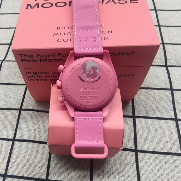 Swatch x Omega Mission to the Pink Moonphase Watch - Picture 2 of 4